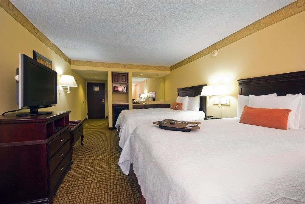 Hampton Inn Waco North Стая снимка
