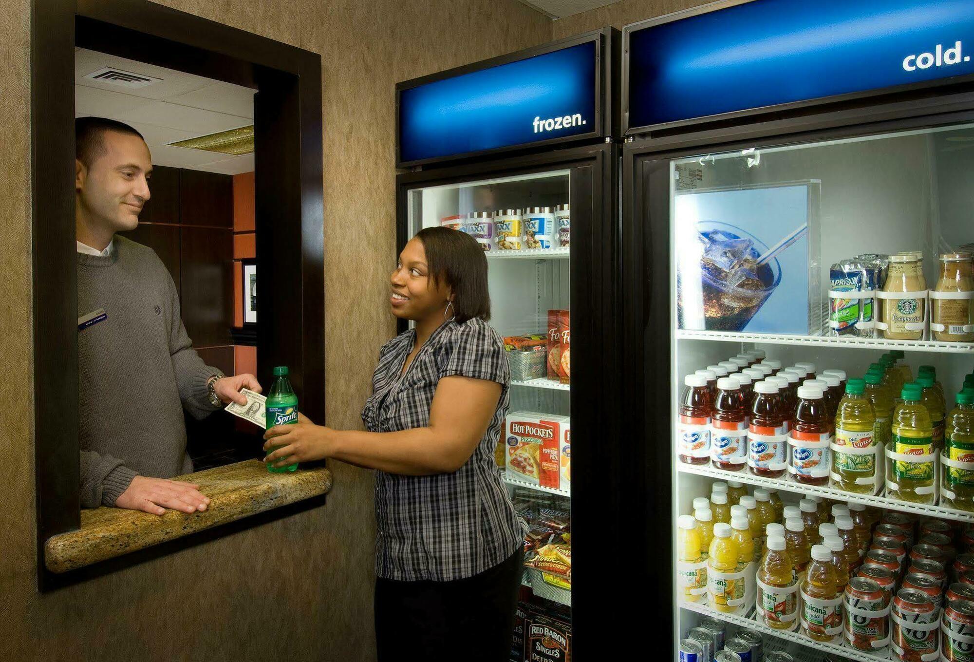 Hampton Inn Waco North Екстериор снимка