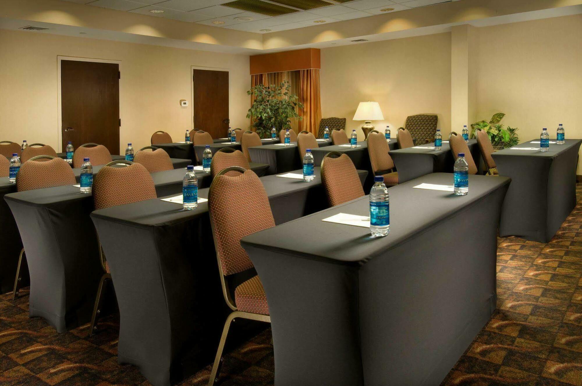 Hampton Inn Waco North Екстериор снимка