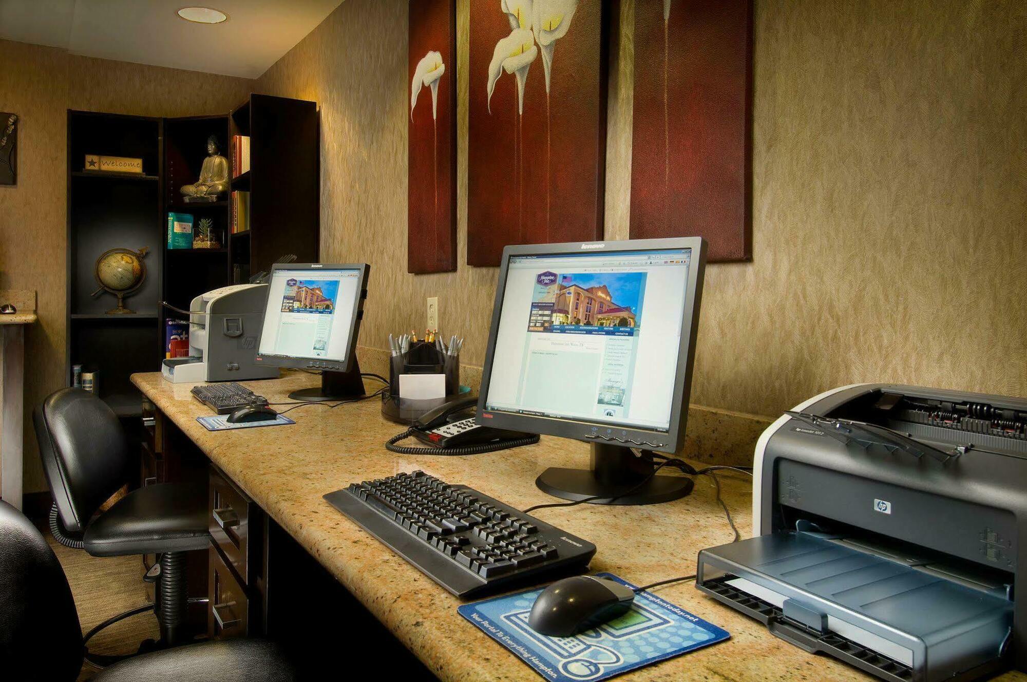 Hampton Inn Waco North Екстериор снимка